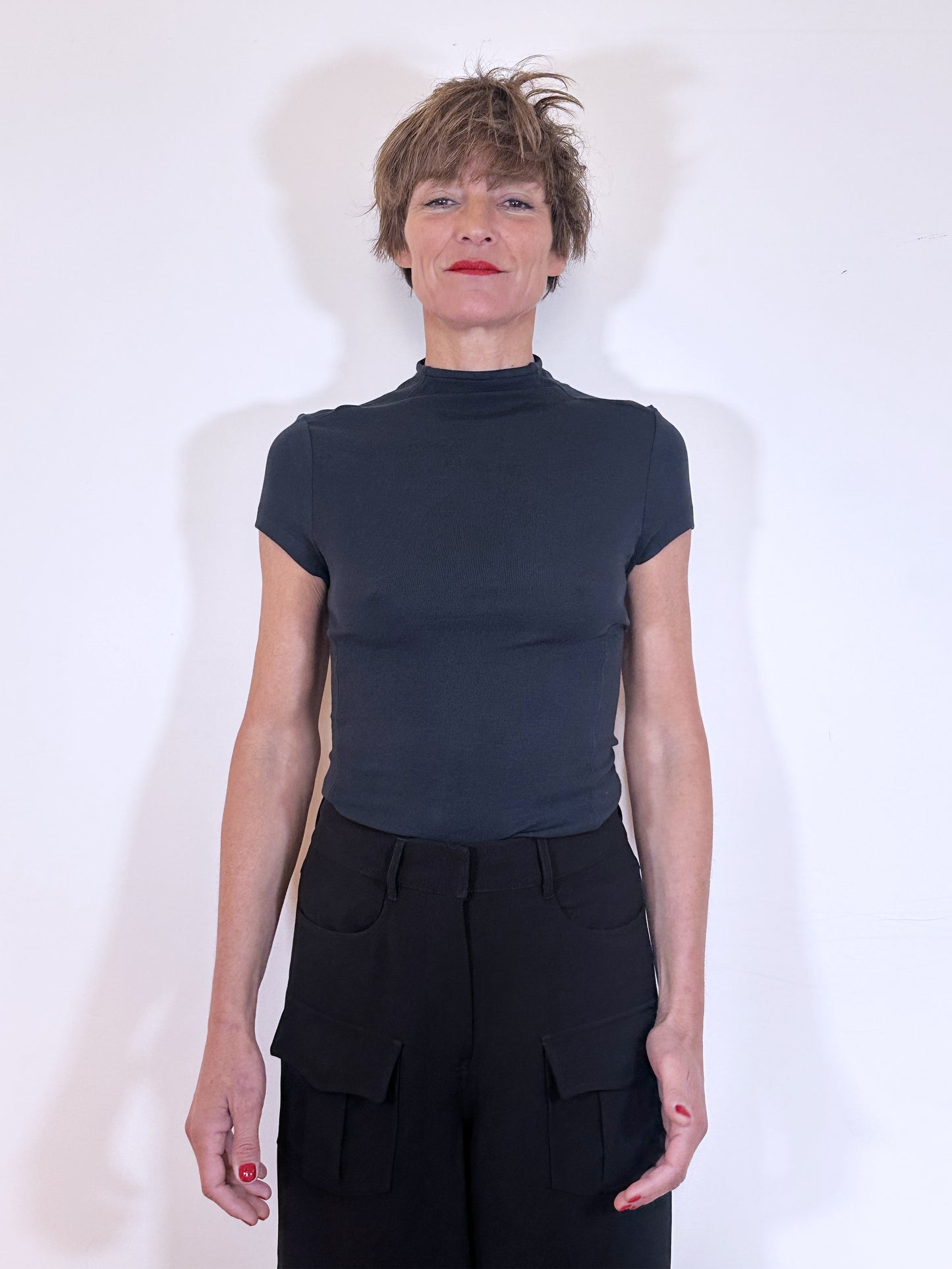 REMAIN - SHORT SLEEVE TOP DARK
